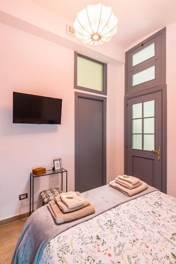 Eccehomo 29 La Casa Di Piero Apartment Napoli Bagian luar foto